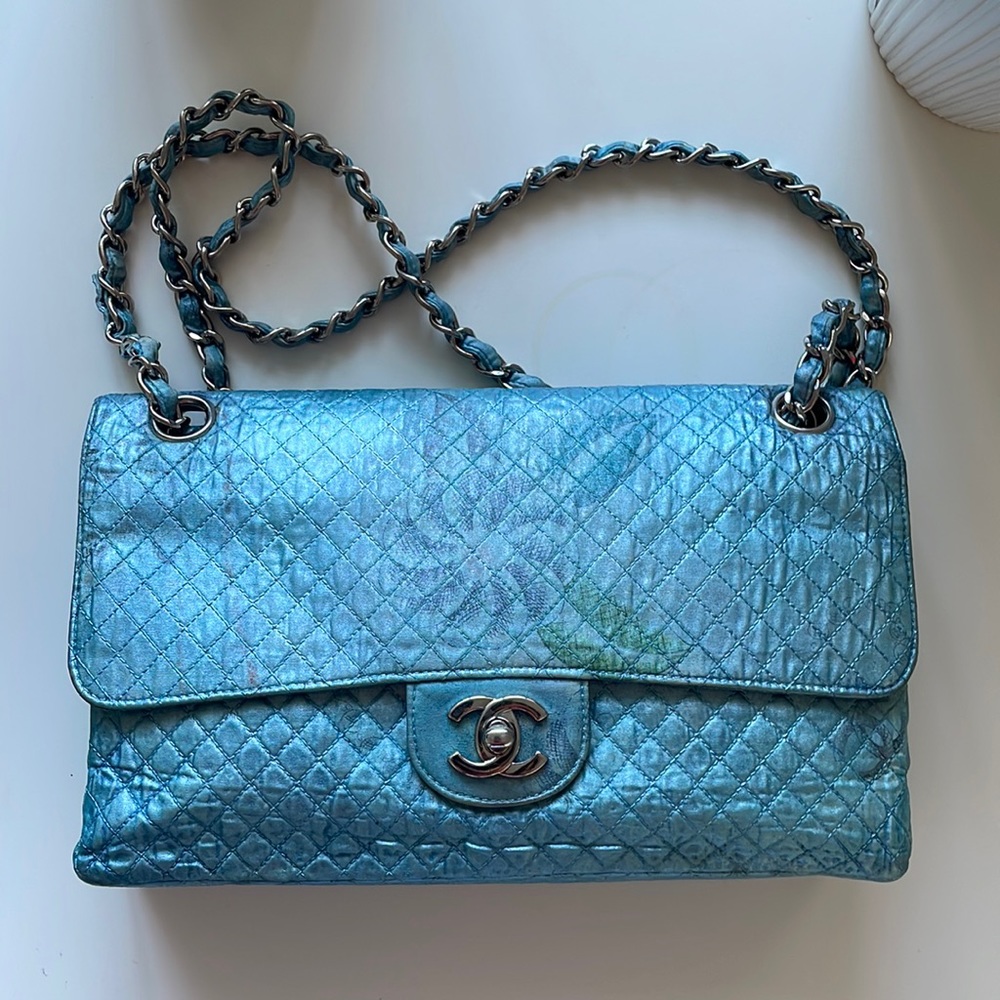 𝑹𝑨𝑹𝑬💎 𝑪𝑯𝑨𝑵𝑬𝑳 1997 LIMITED EDITION flap canvas shoulder bag. - Picture 1 of 15